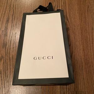 Gucci shopping bag